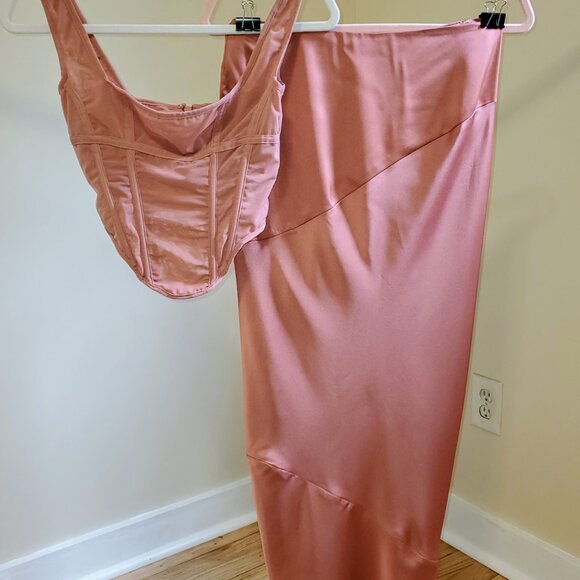 House of CB Set Edetta Rose Mesh Corset & Colette Rose Satin Midi Skirt XSmall - Picture 9 of 11